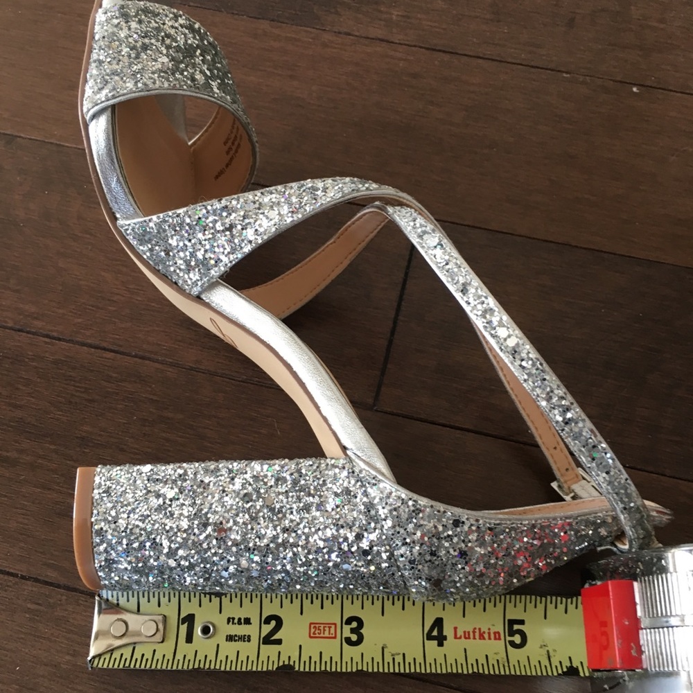 Badgley Mischka Jewel Gray/Silver Heels - Picture 3 of 3